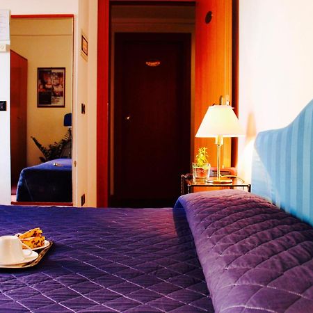 Arcangelo Roof Hotel Римини Екстериор снимка