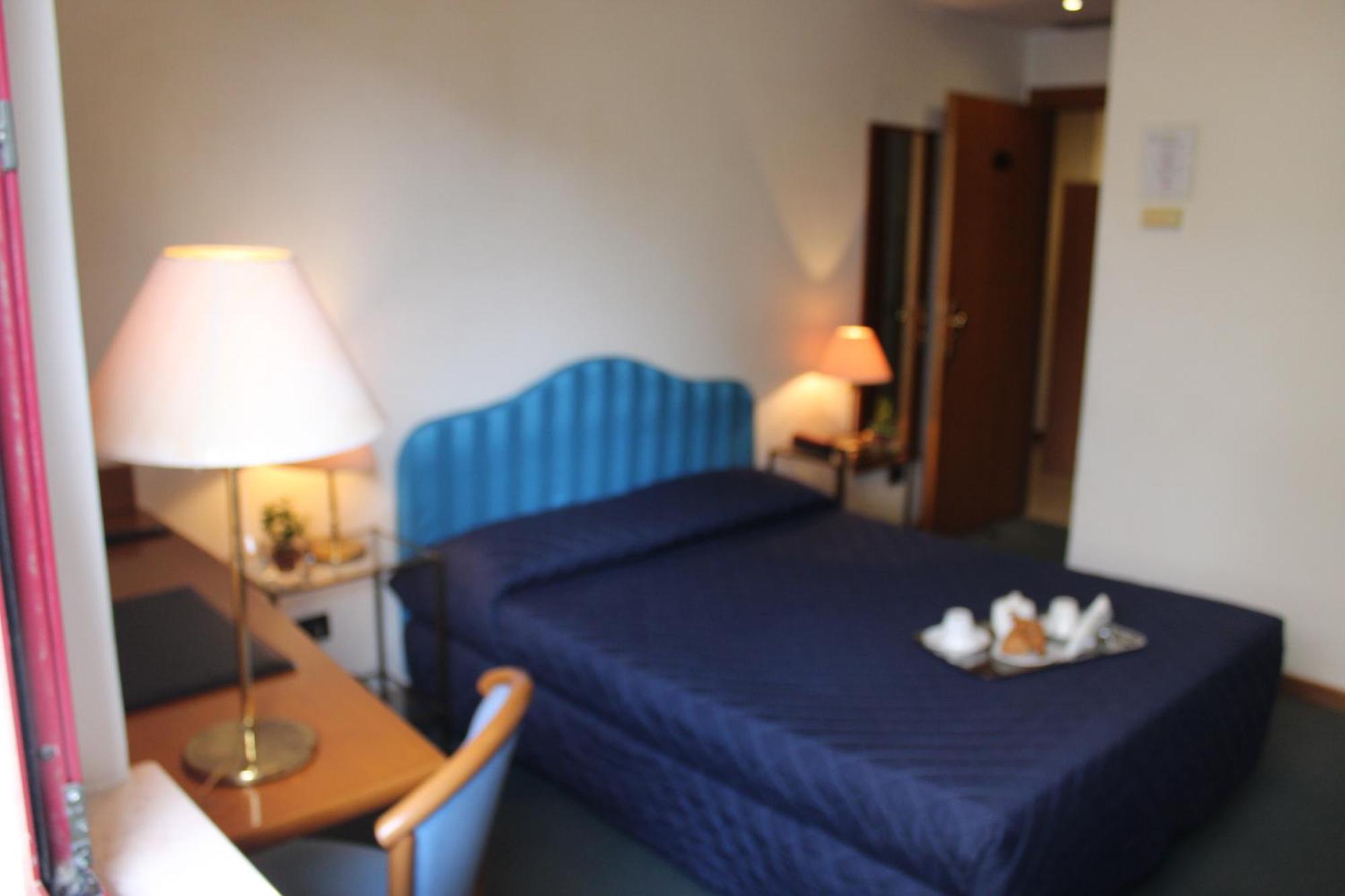 Arcangelo Roof Hotel Римини Екстериор снимка