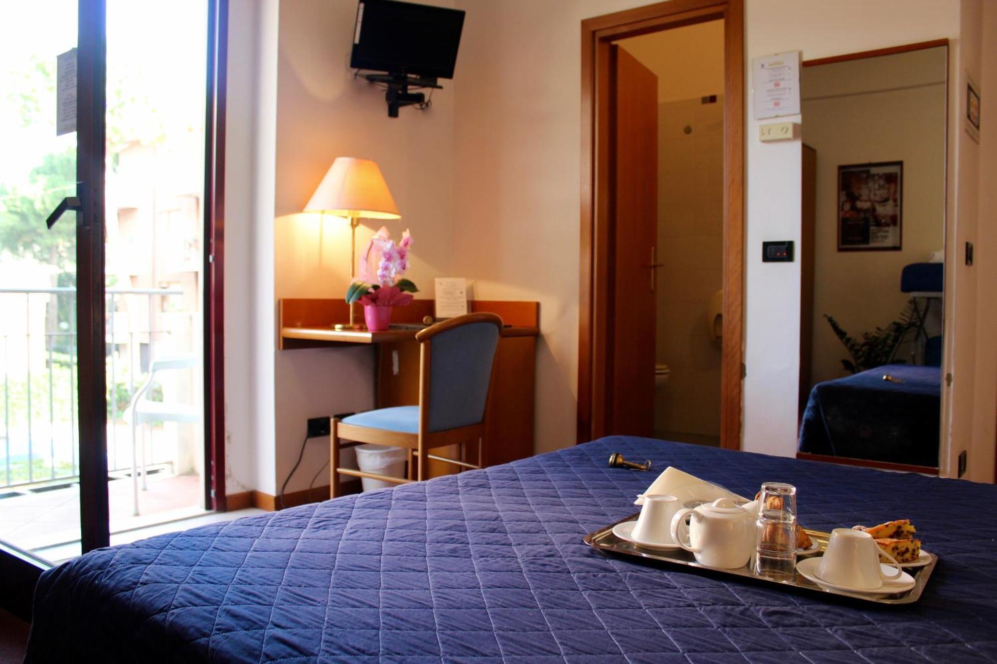 Arcangelo Roof Hotel Римини Екстериор снимка