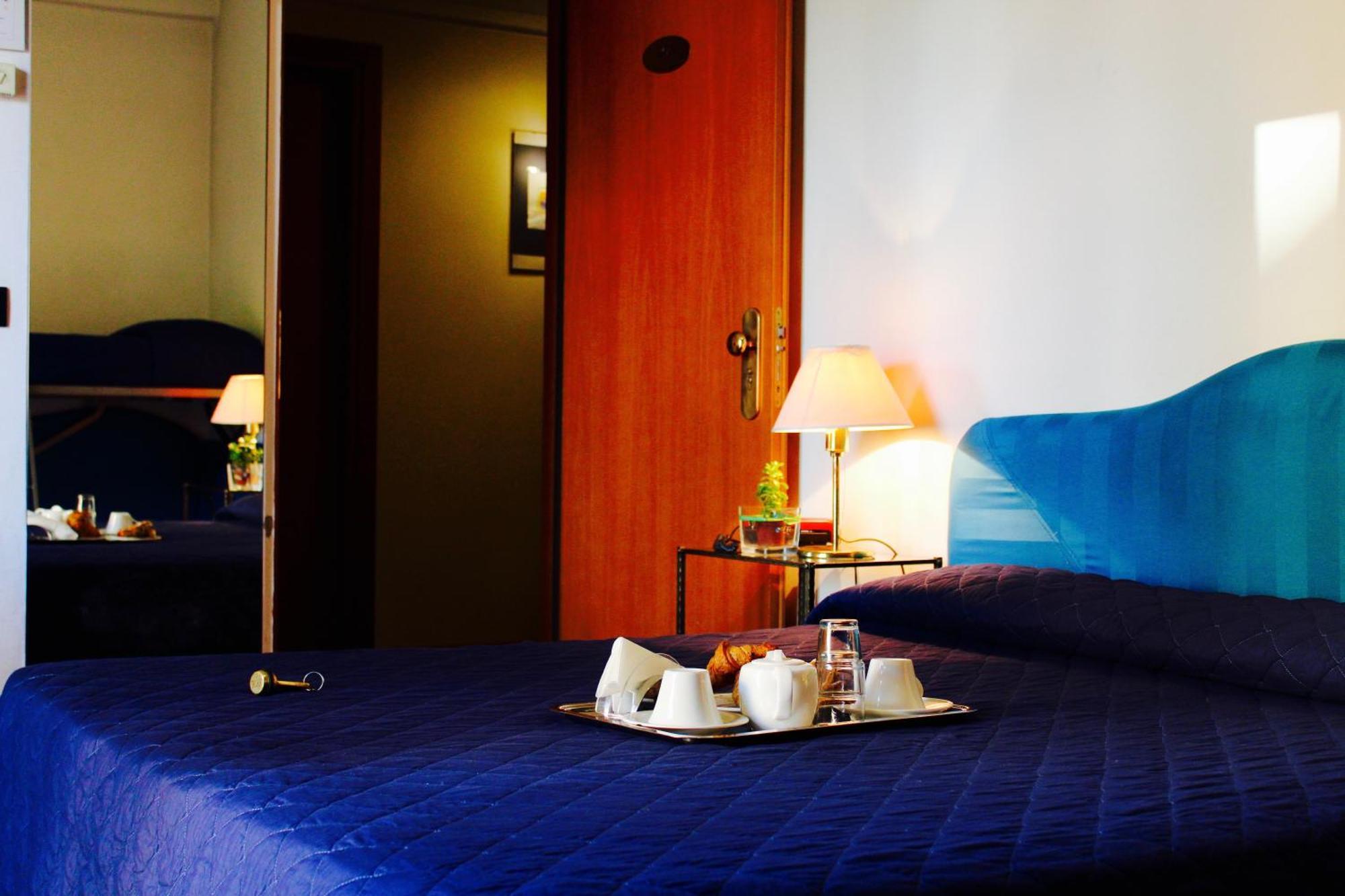 Arcangelo Roof Hotel Римини Екстериор снимка