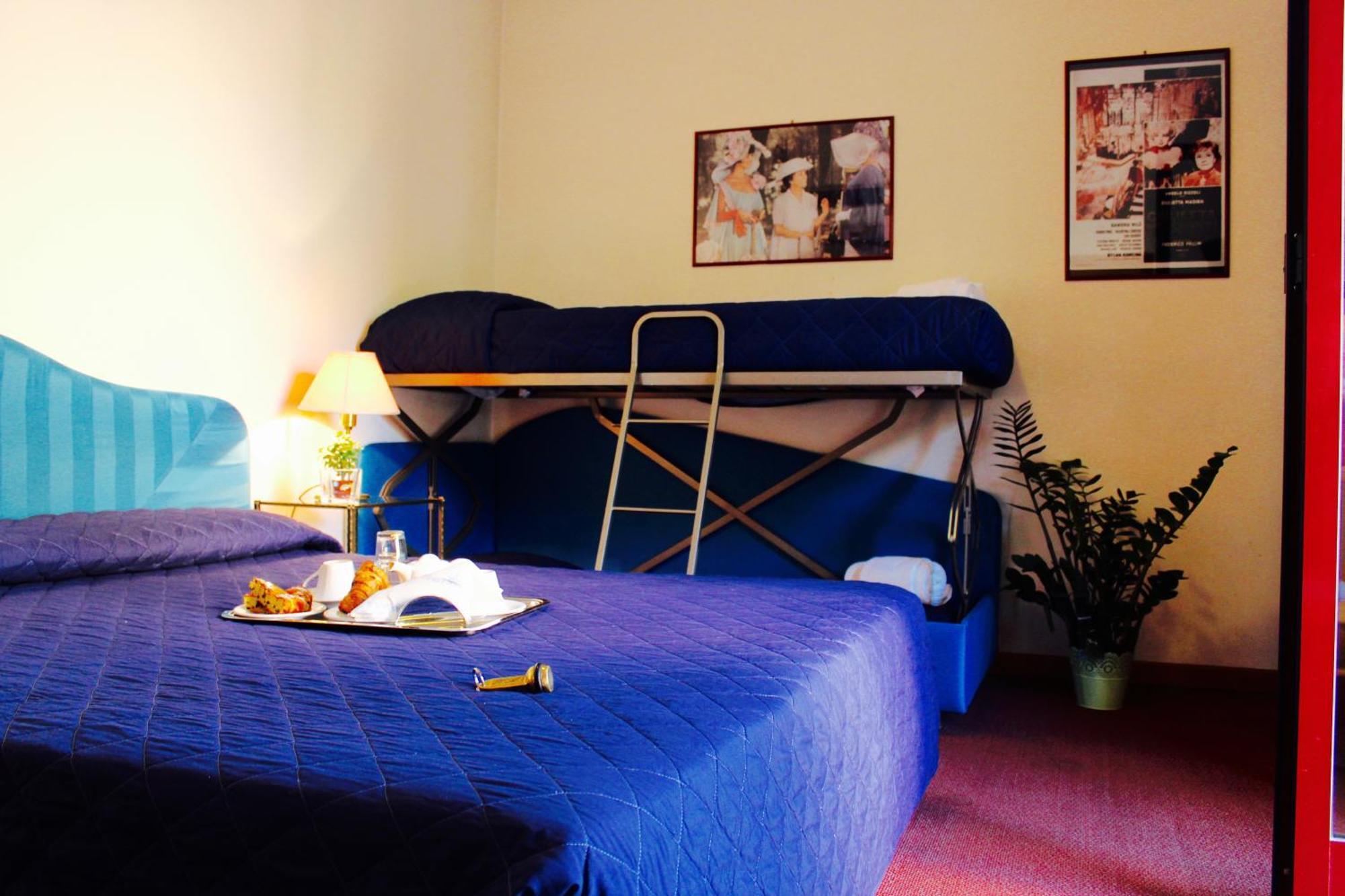 Arcangelo Roof Hotel Римини Екстериор снимка