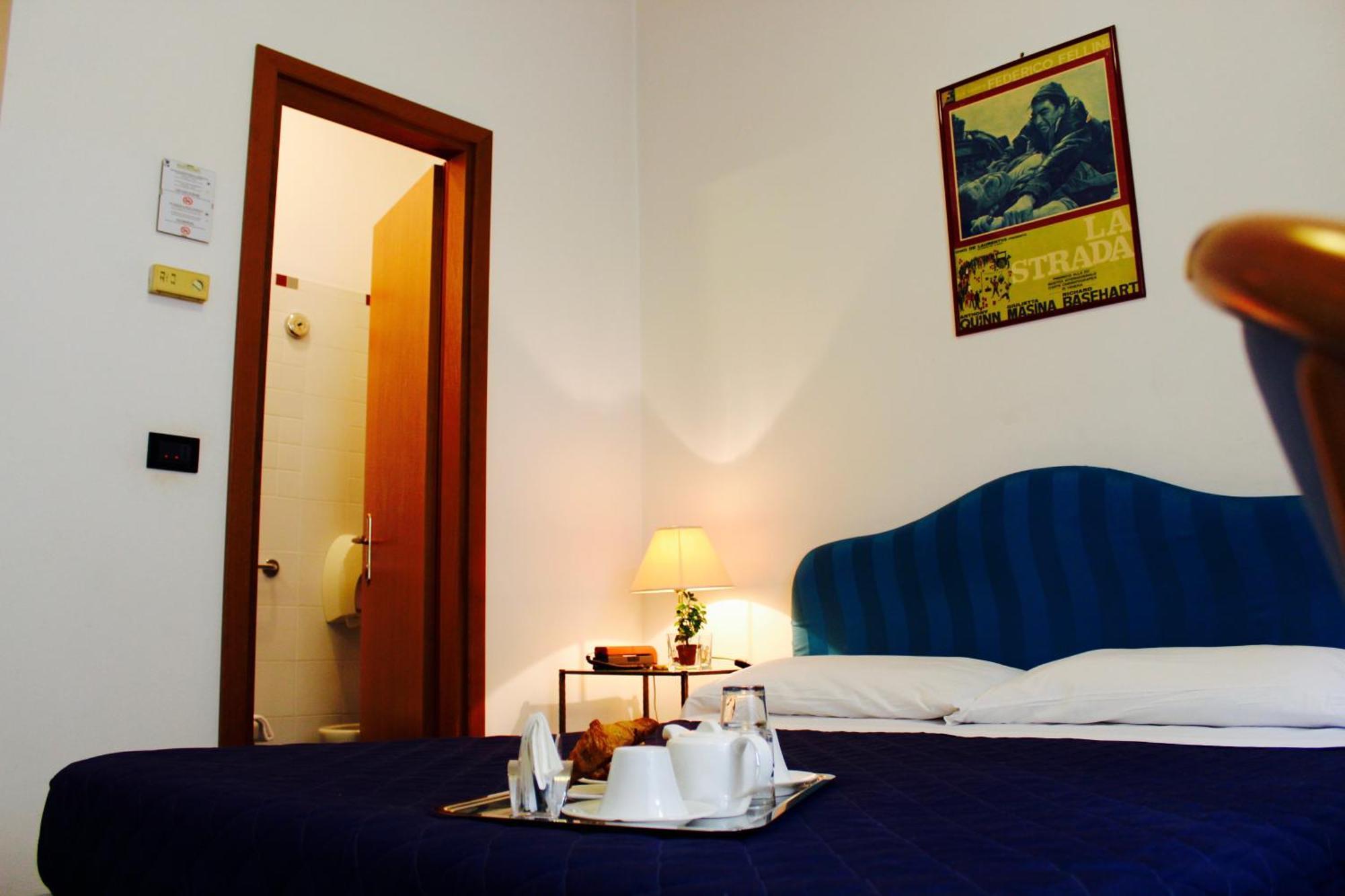 Arcangelo Roof Hotel Римини Екстериор снимка