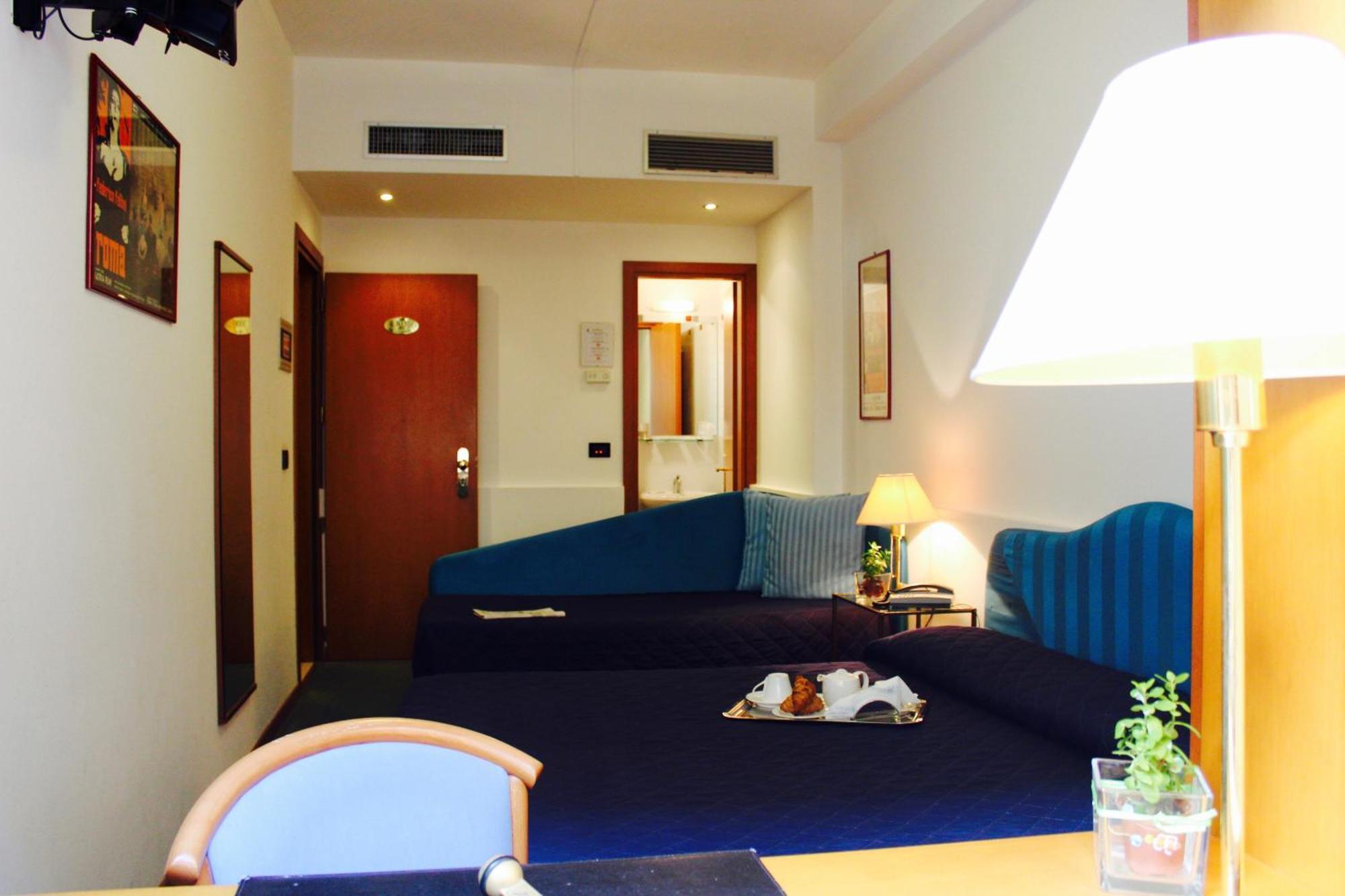 Arcangelo Roof Hotel Римини Екстериор снимка