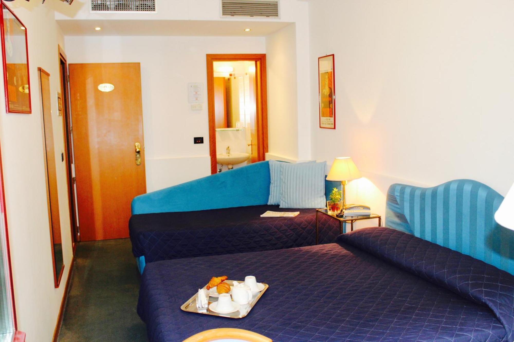 Arcangelo Roof Hotel Римини Екстериор снимка