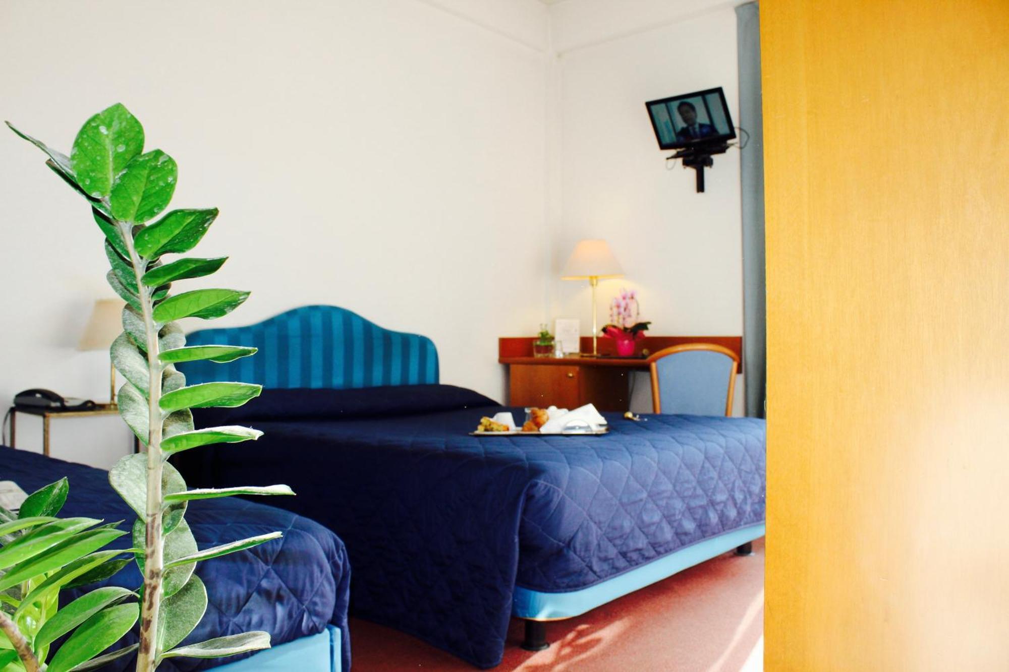 Arcangelo Roof Hotel Римини Екстериор снимка