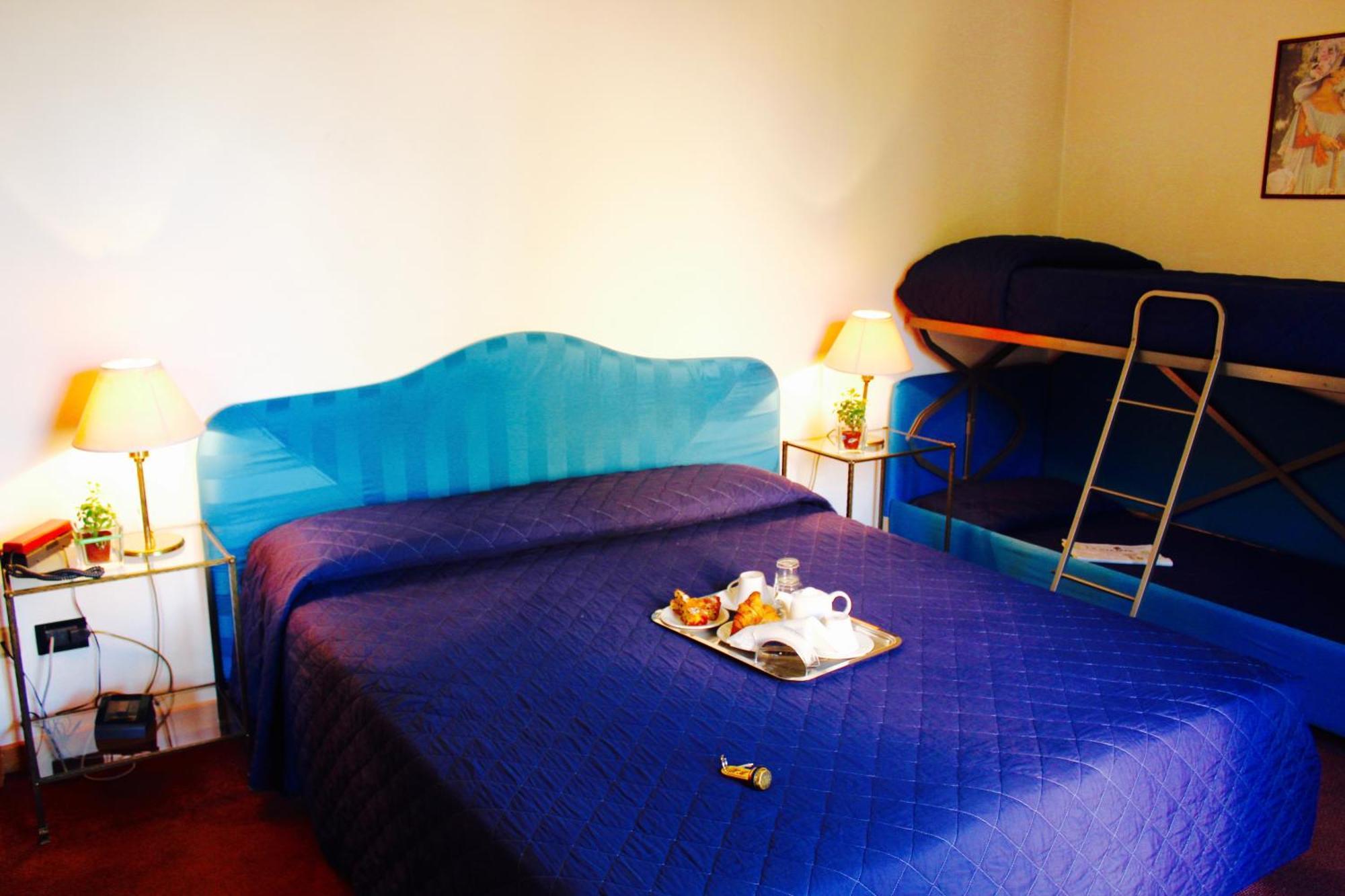Arcangelo Roof Hotel Римини Екстериор снимка
