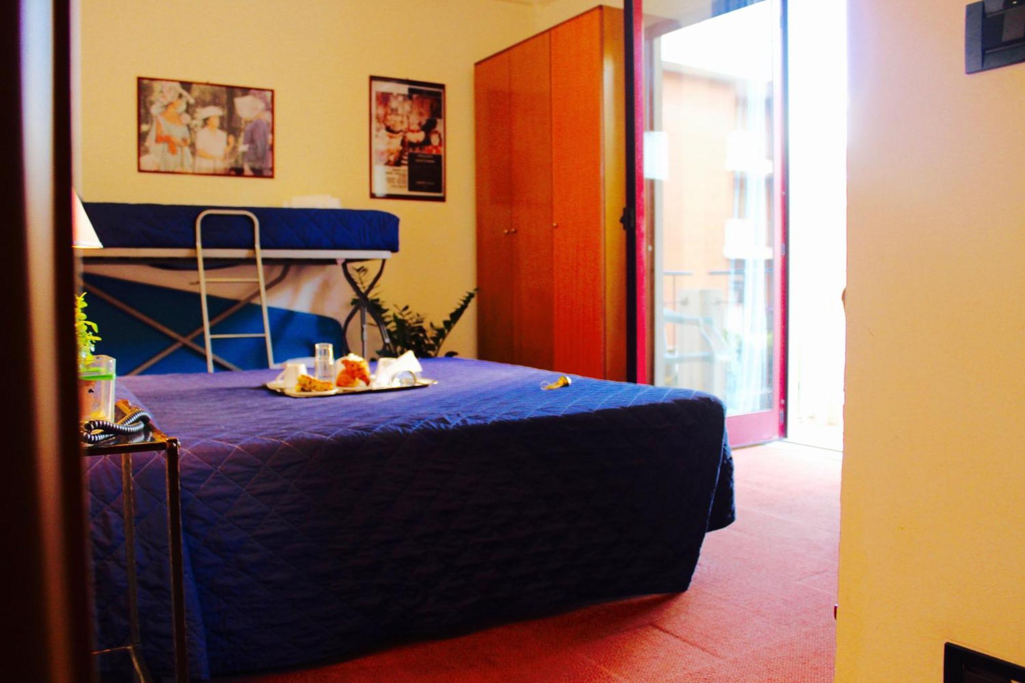Arcangelo Roof Hotel Римини Екстериор снимка